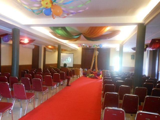 Feodora Airport Hotell Palembang Exteriör bild